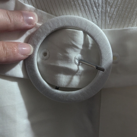 Ted Baker  Tabbiaa white off the shoulder wide leg jumpsuit. Sz 3 - Picture 3 of 16